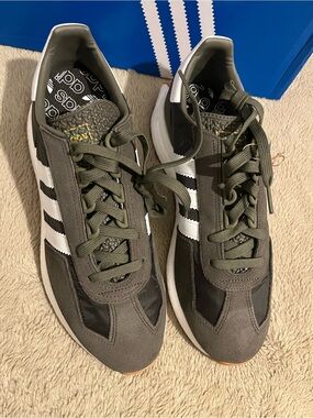 adidas Retropy E5 Low Green
H03854 Men's Sizes
